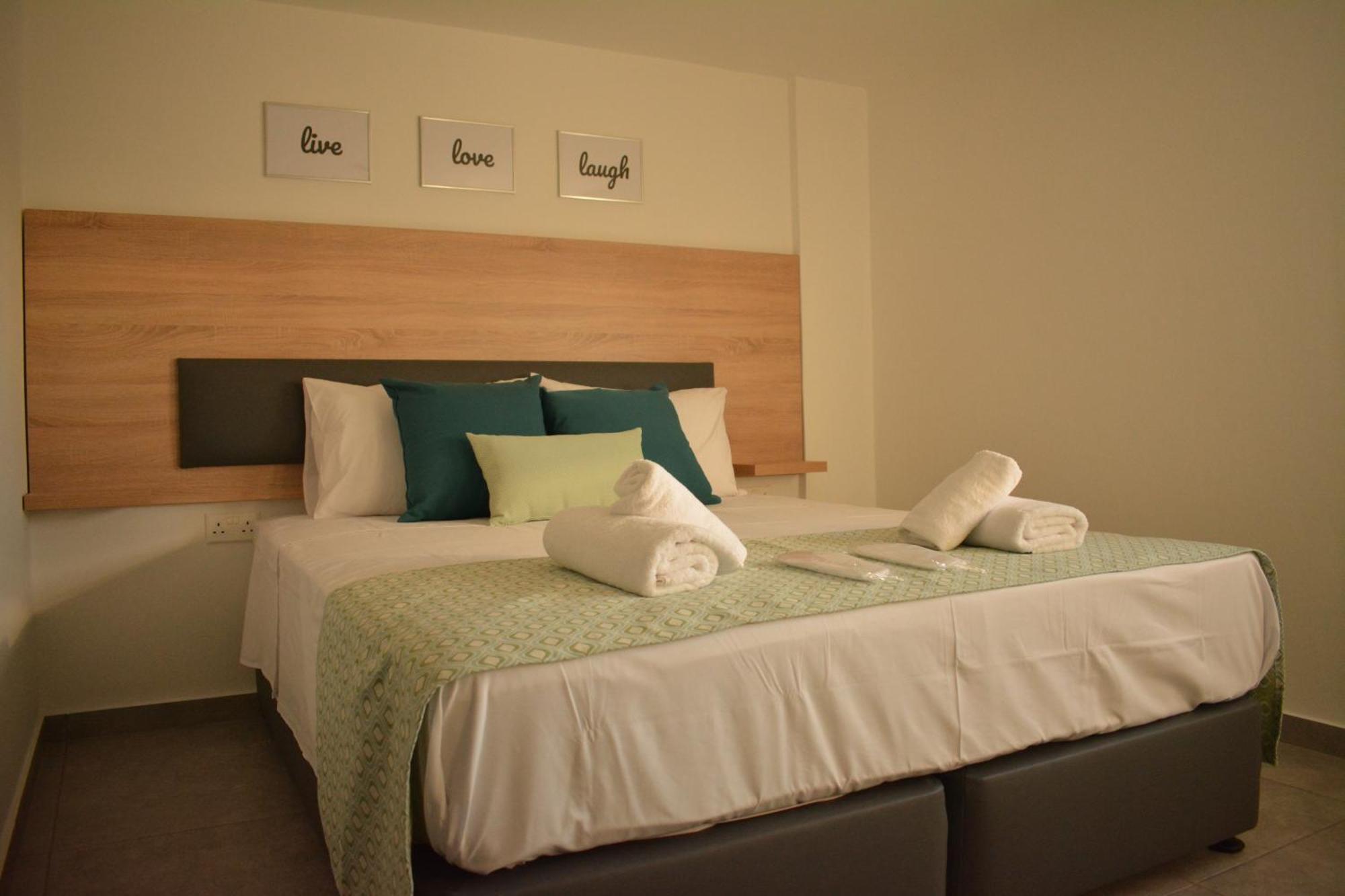 Green Bay Suites Protaras Exterior photo